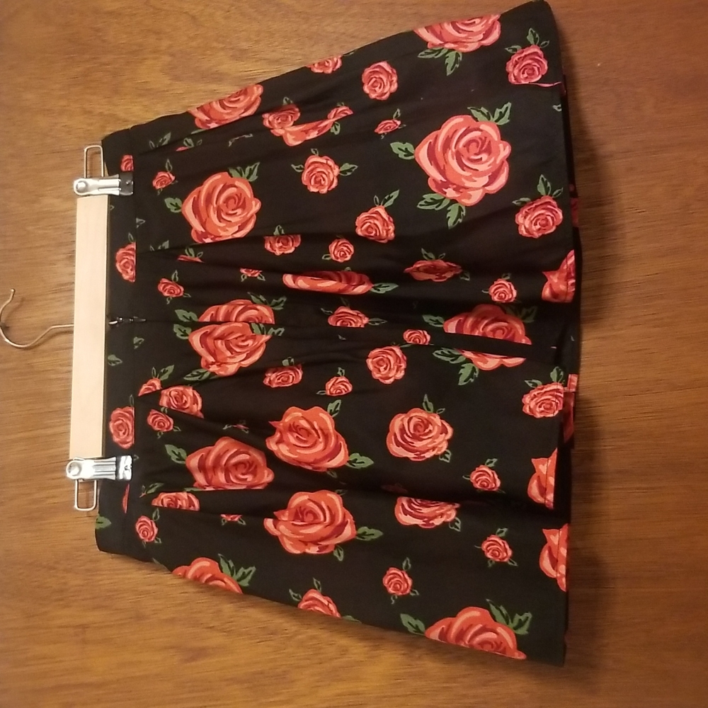 Forever 21 Floral Print Skirt